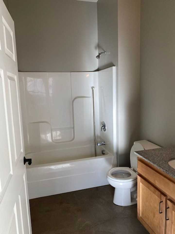 Clinton Street Commons - Photo 2 of 26