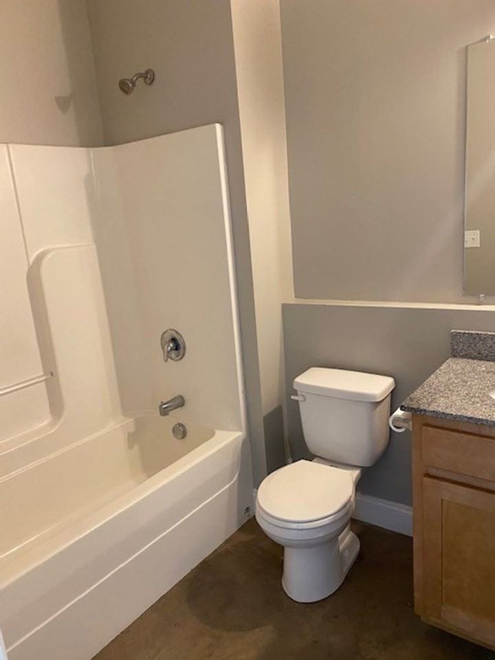 Clinton Street Commons - Photo 7 of 26