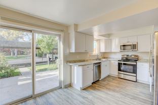Applewood Crest Townhomes & Apartments - Photo 1 of 1