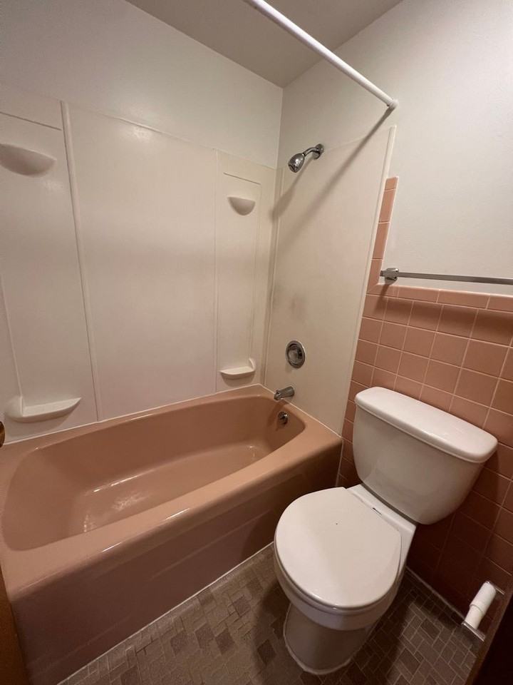 Sheffield Apts. - Photo 6 of 23