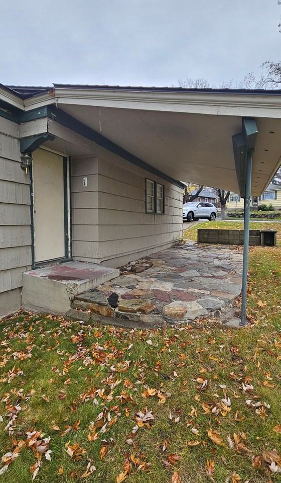 515 W Milwaukee Dr - Photo 4 of 14