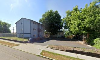 featured image of 1521 N Maple St