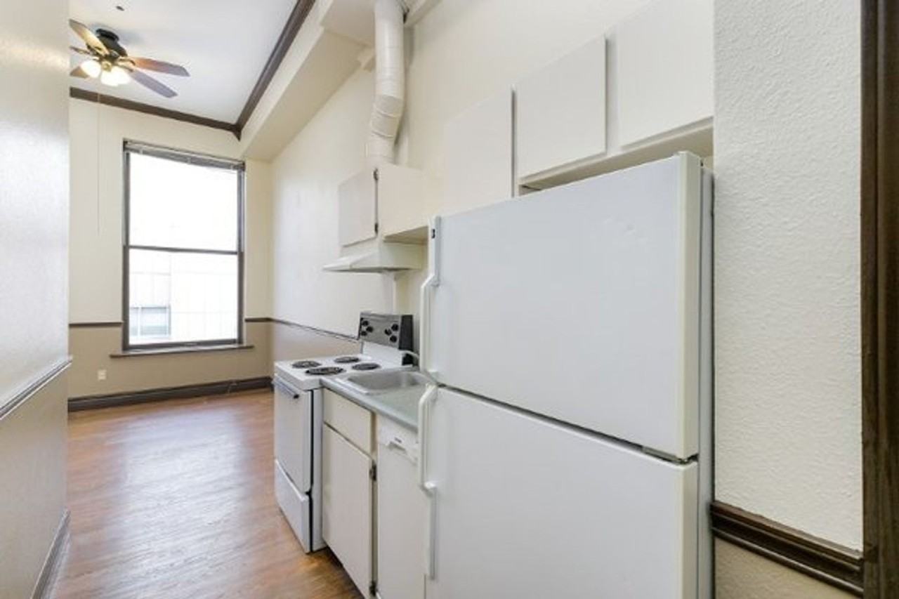 #397 ST. JAMES APARTMENTS - Photo 4 of 10