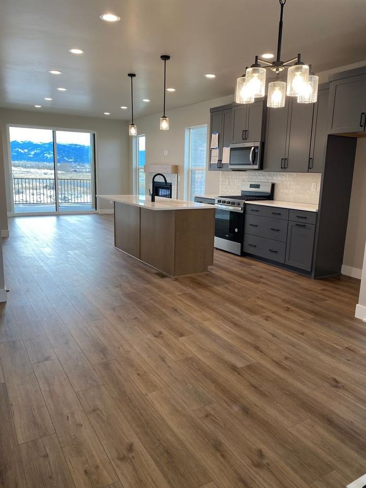 319 Bald Eagle Dr - Photo 3 of 32