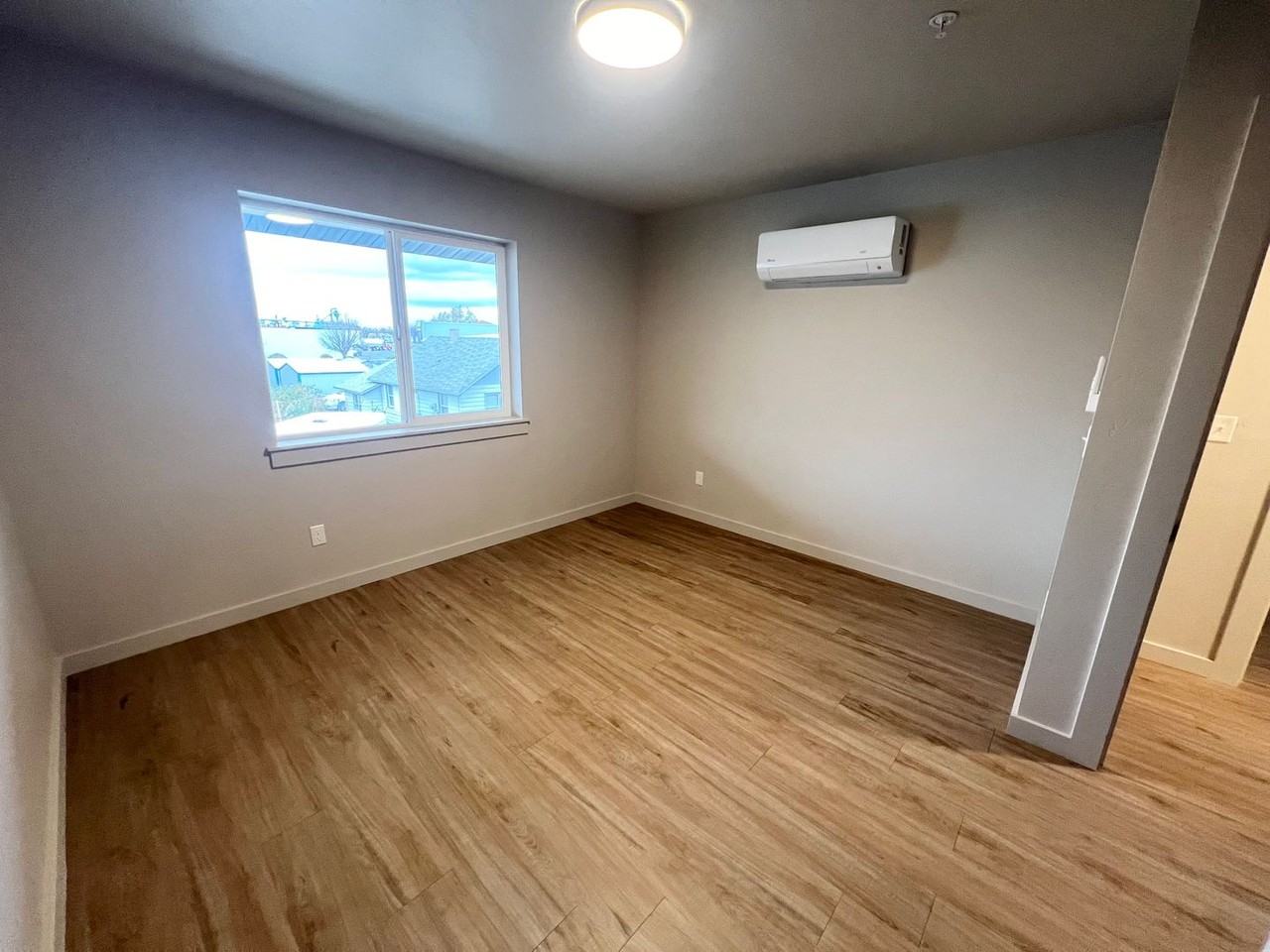 1607 Willow - Photo 4 of 15