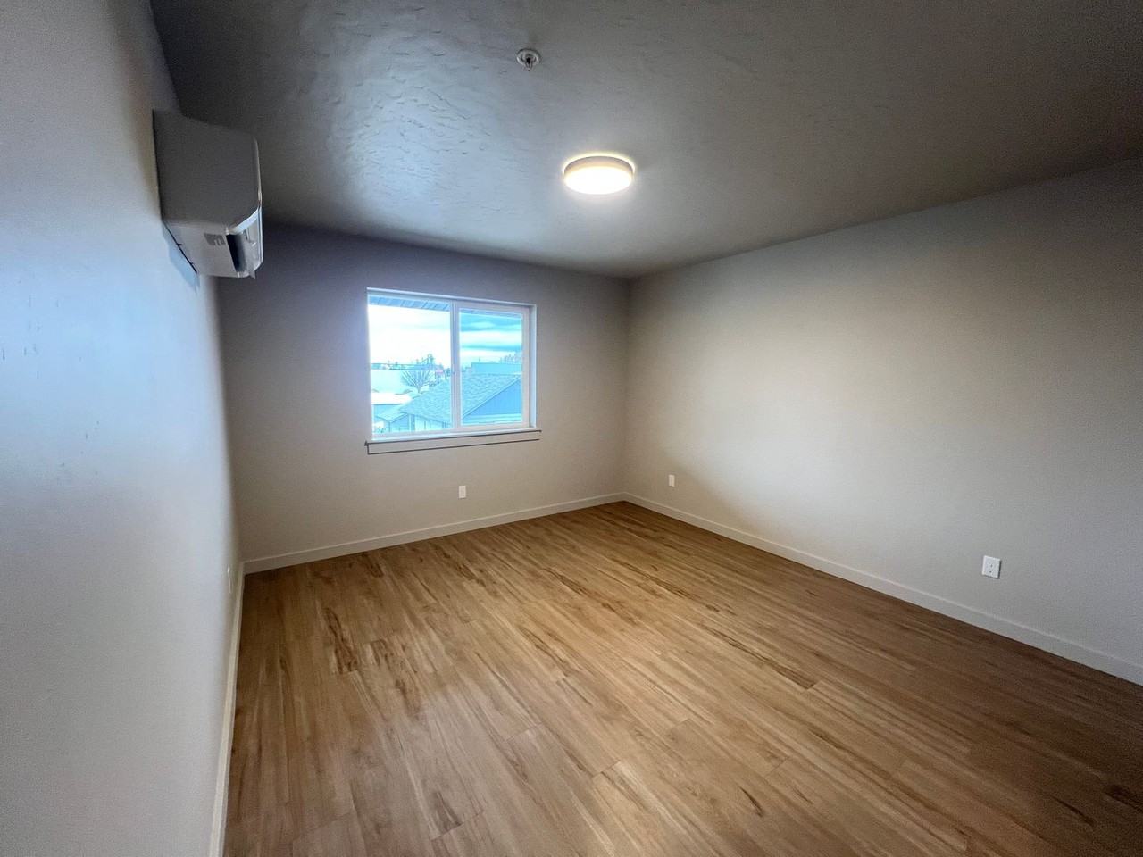 1607 Willow - Photo 6 of 15