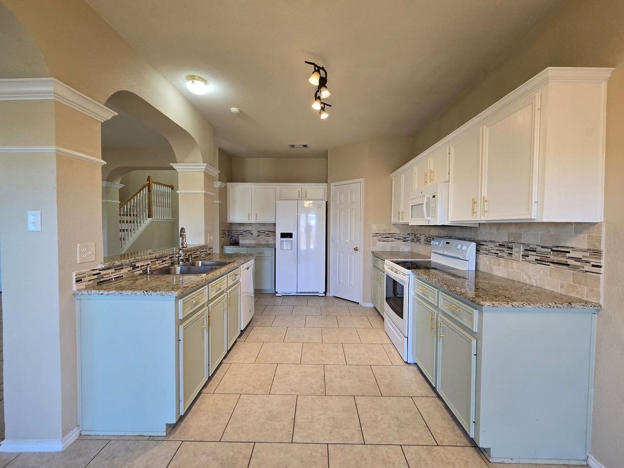 3020 Rain Dance Loop - Photo 4 of 28