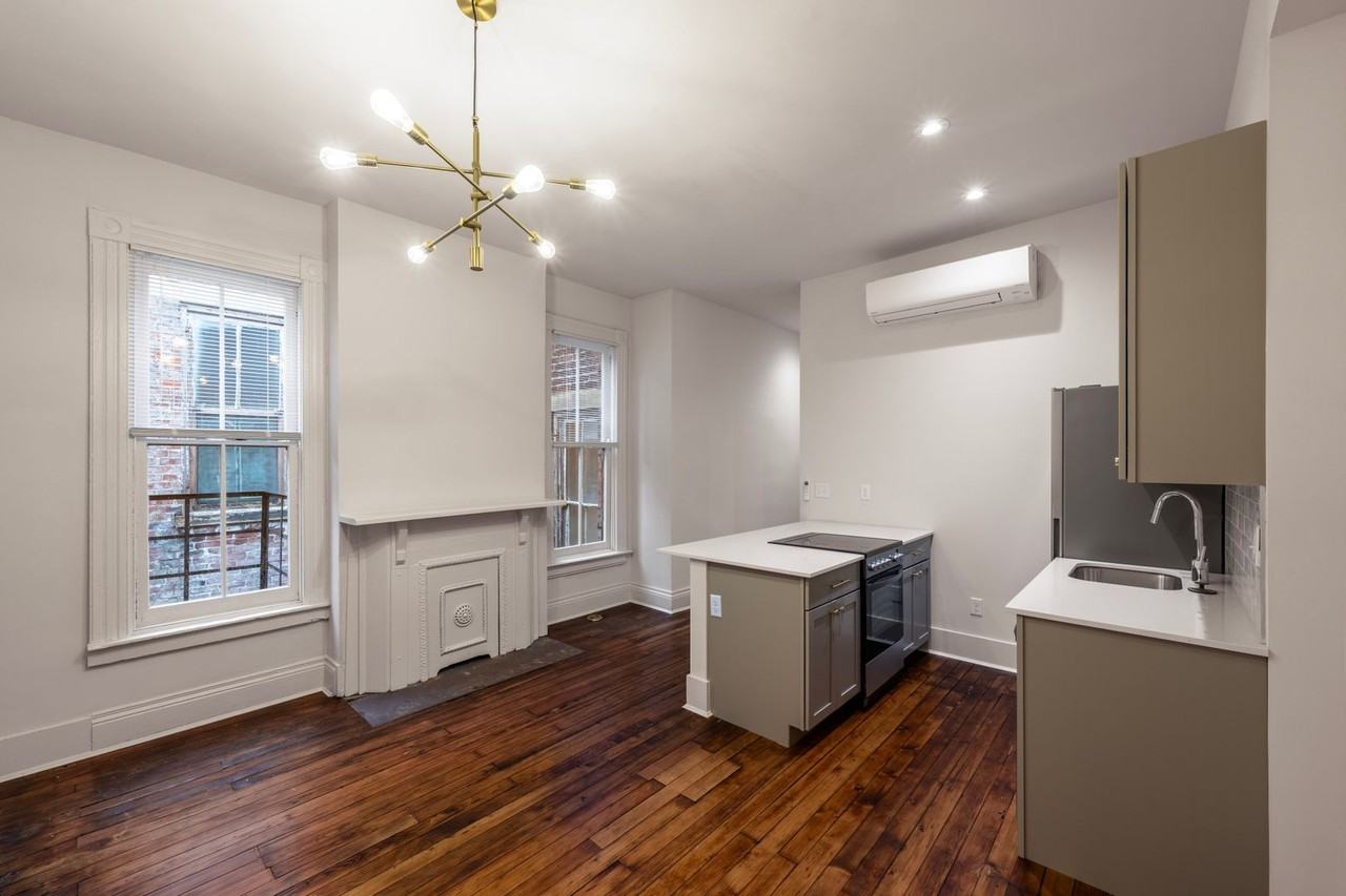 824 Madison Ave - Photo 2 of 20