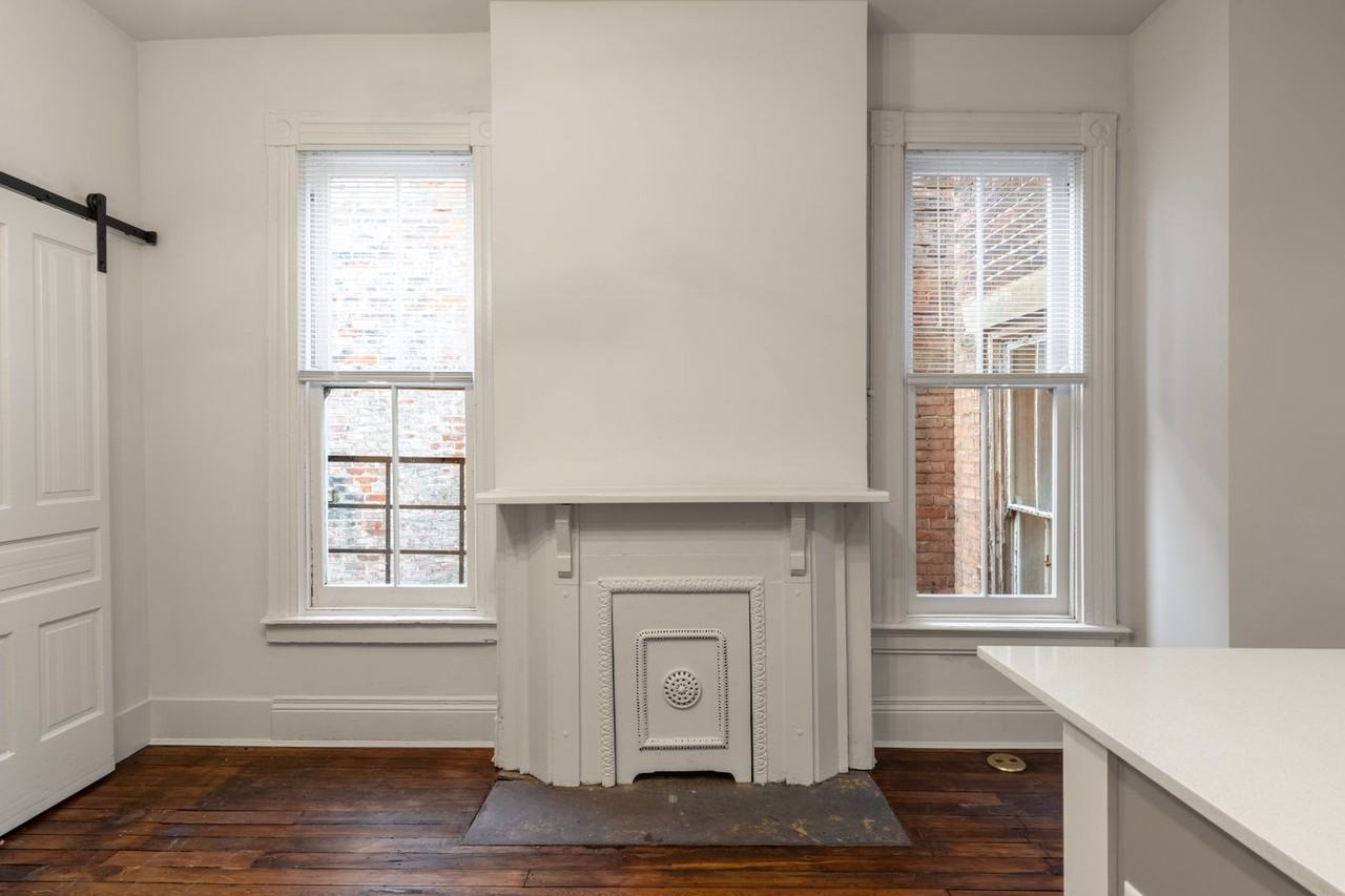 824 Madison Ave - Photo 3 of 20