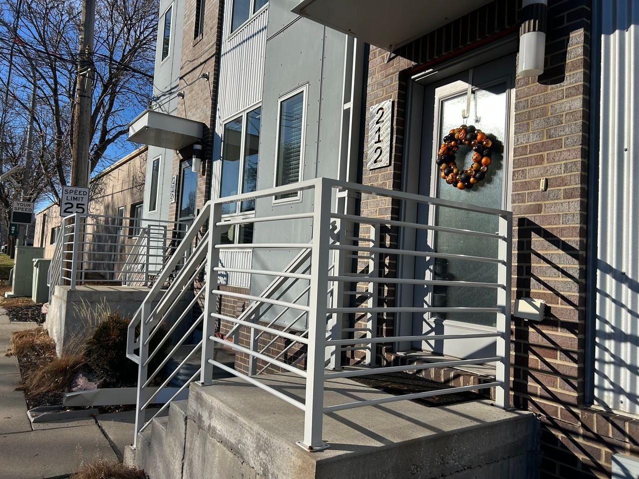 212 E 14th St - Photo 3 of 50