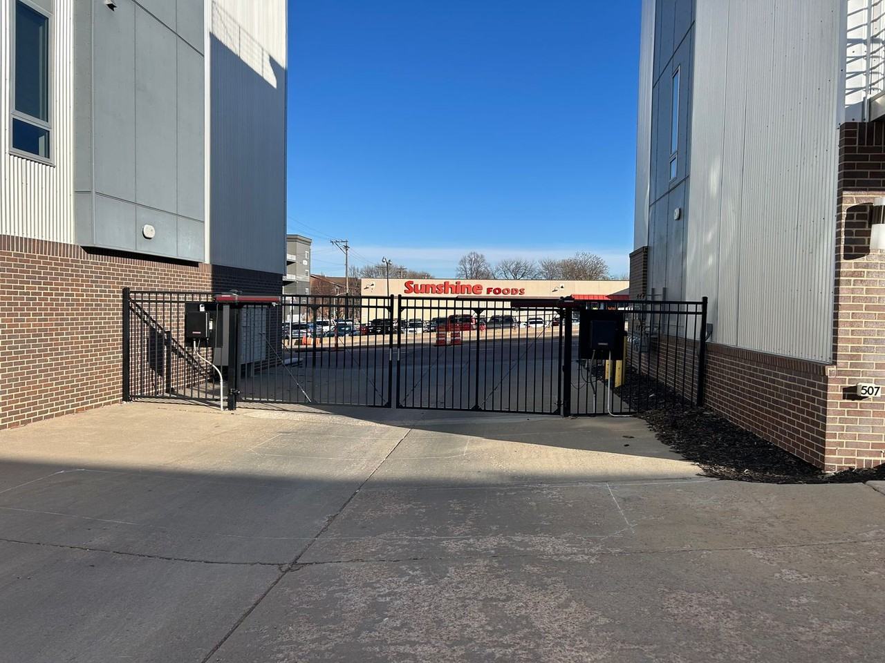 212 E 14th St - Photo 6 of 50