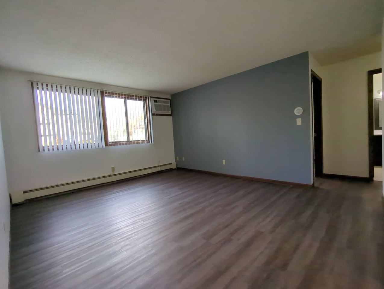 Rosewood Terrace Apartments - Photo 2 of 16