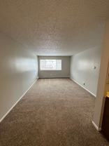 108 Camelot Ct - Photo 1 of 1