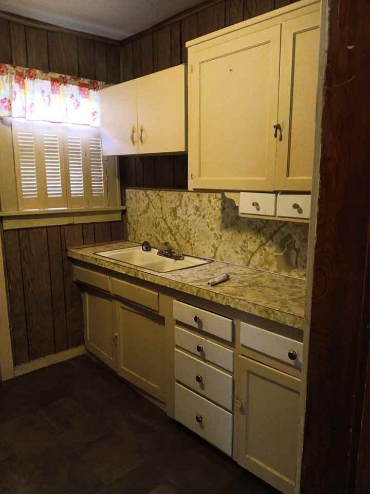 806 N Hudson St - Photo 3 of 6