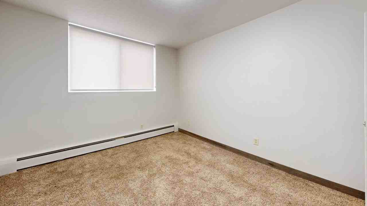 519 10th Ave SE - Photo 5 of 13