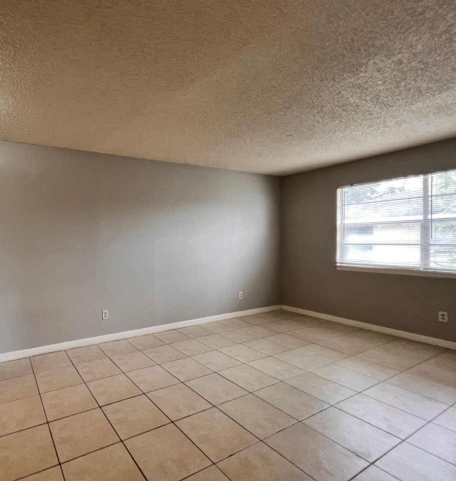 2190 Knox Mcrae Dr - Photo 3 of 14