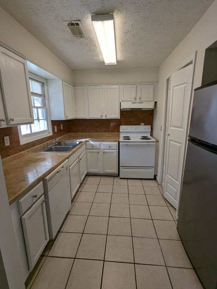 1160 Forest Villa Dr Nw - Photo 6 of 22