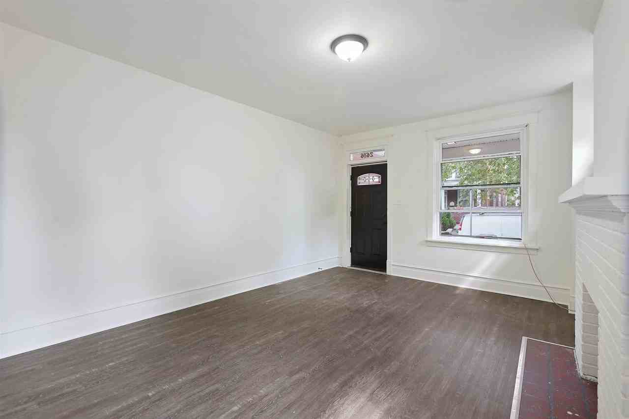 2616 Reel St - Photo 3 of 28