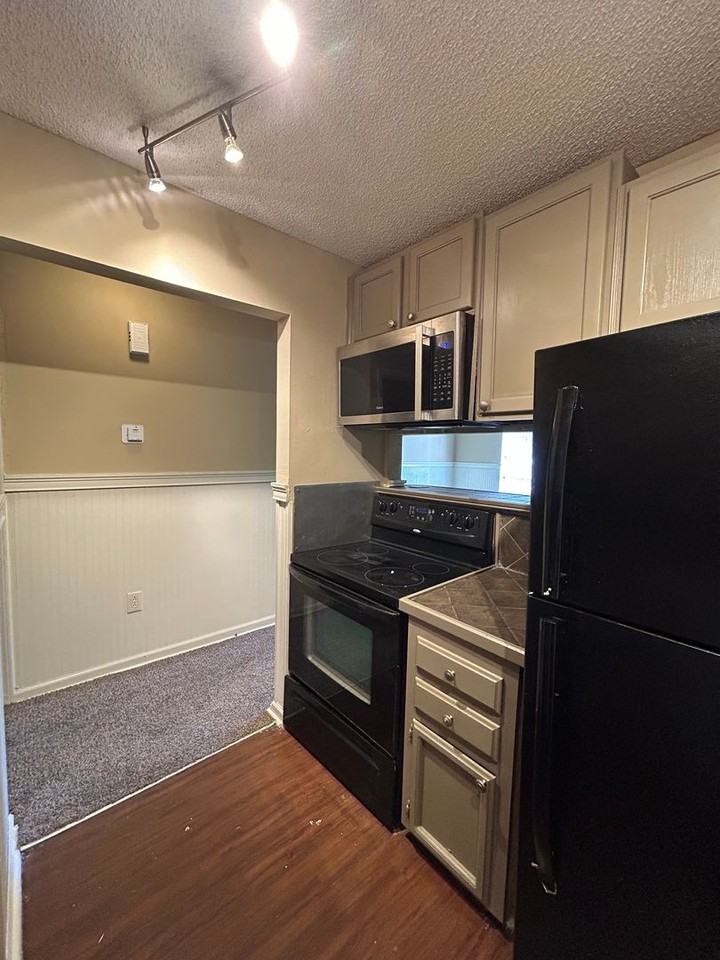 9131A/9149B Ridge Pecan Dr. - Photo 5 of 6