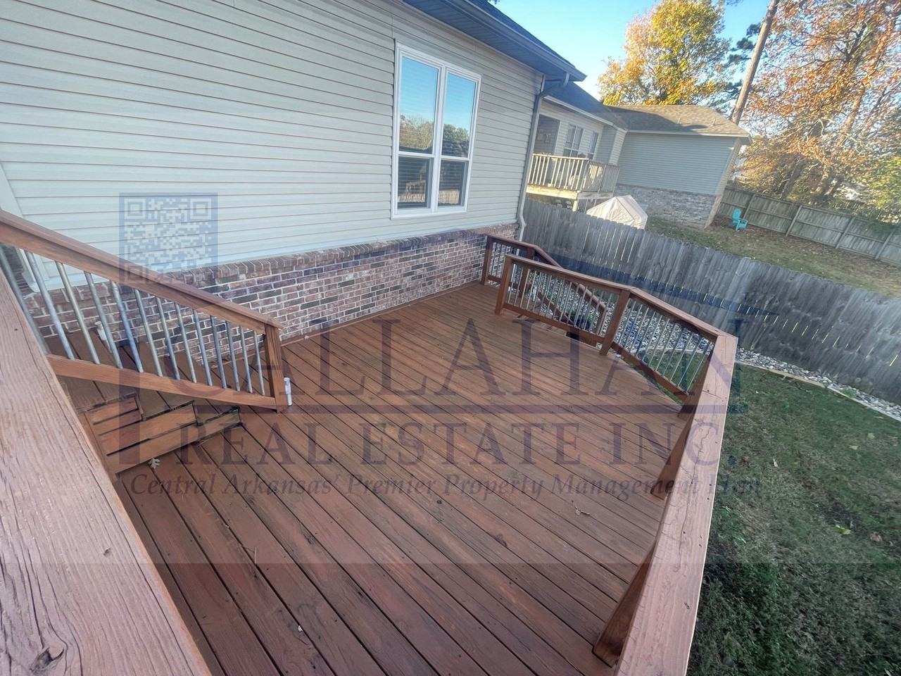 18 Park Ridge Dr - Photo 4 of 28