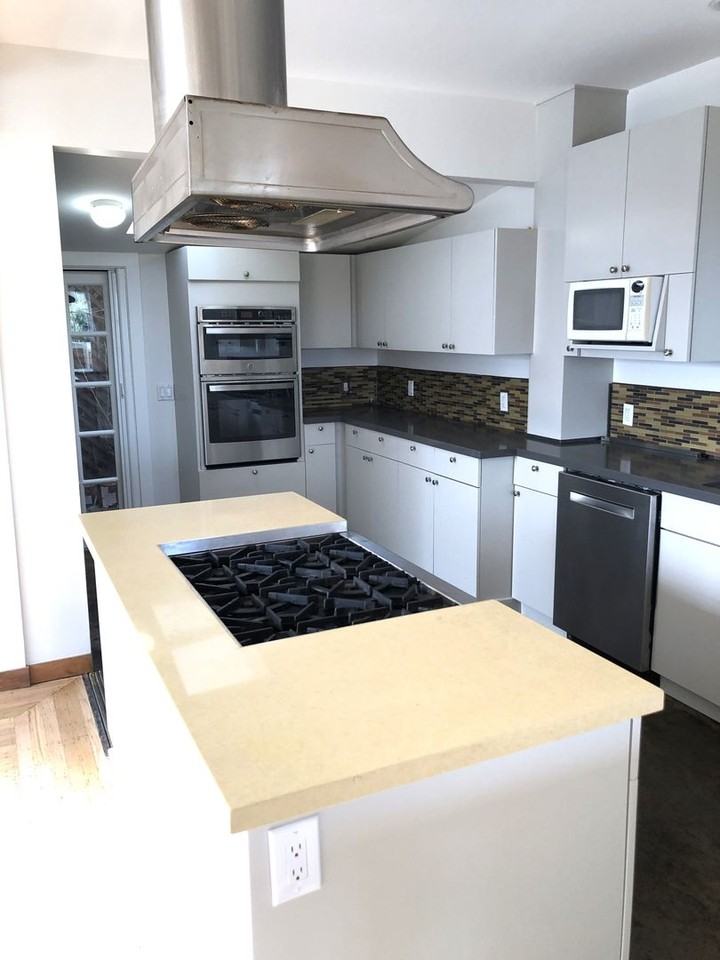 206 Putnam St - Photo 2 of 32