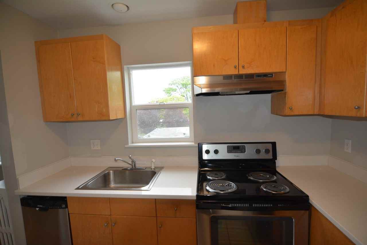 Beacon Apartments - Photo 4 of 18