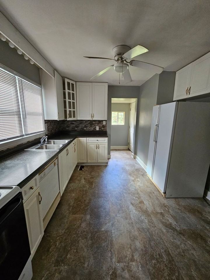 113 Avery Ave - Photo 7 of 11