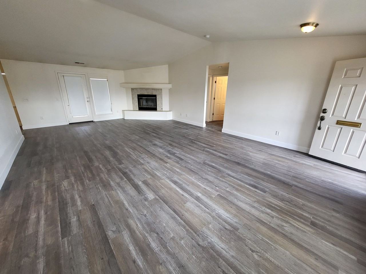 820 Amador Ct - Photo 2 of 12