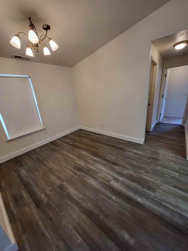 820 Amador Ct - Photo 3 of 12