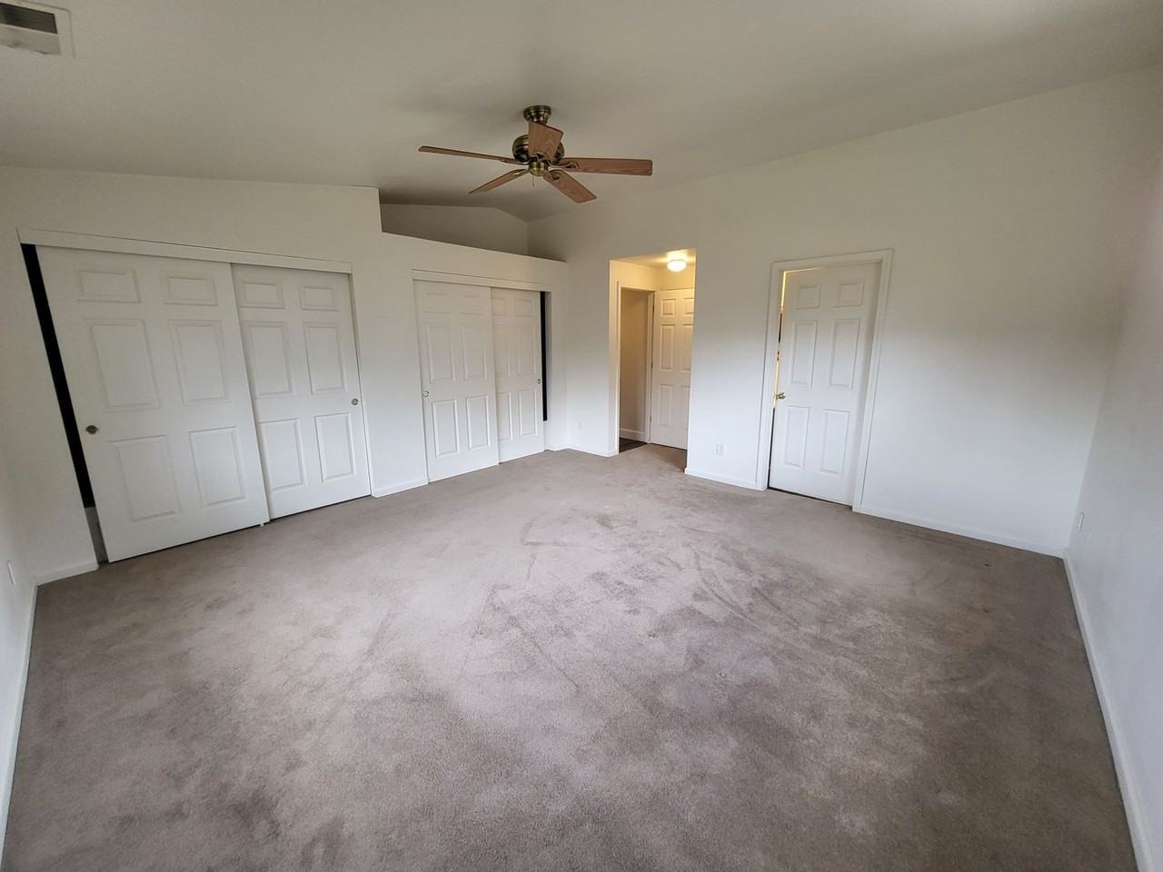 820 Amador Ct - Photo 5 of 12