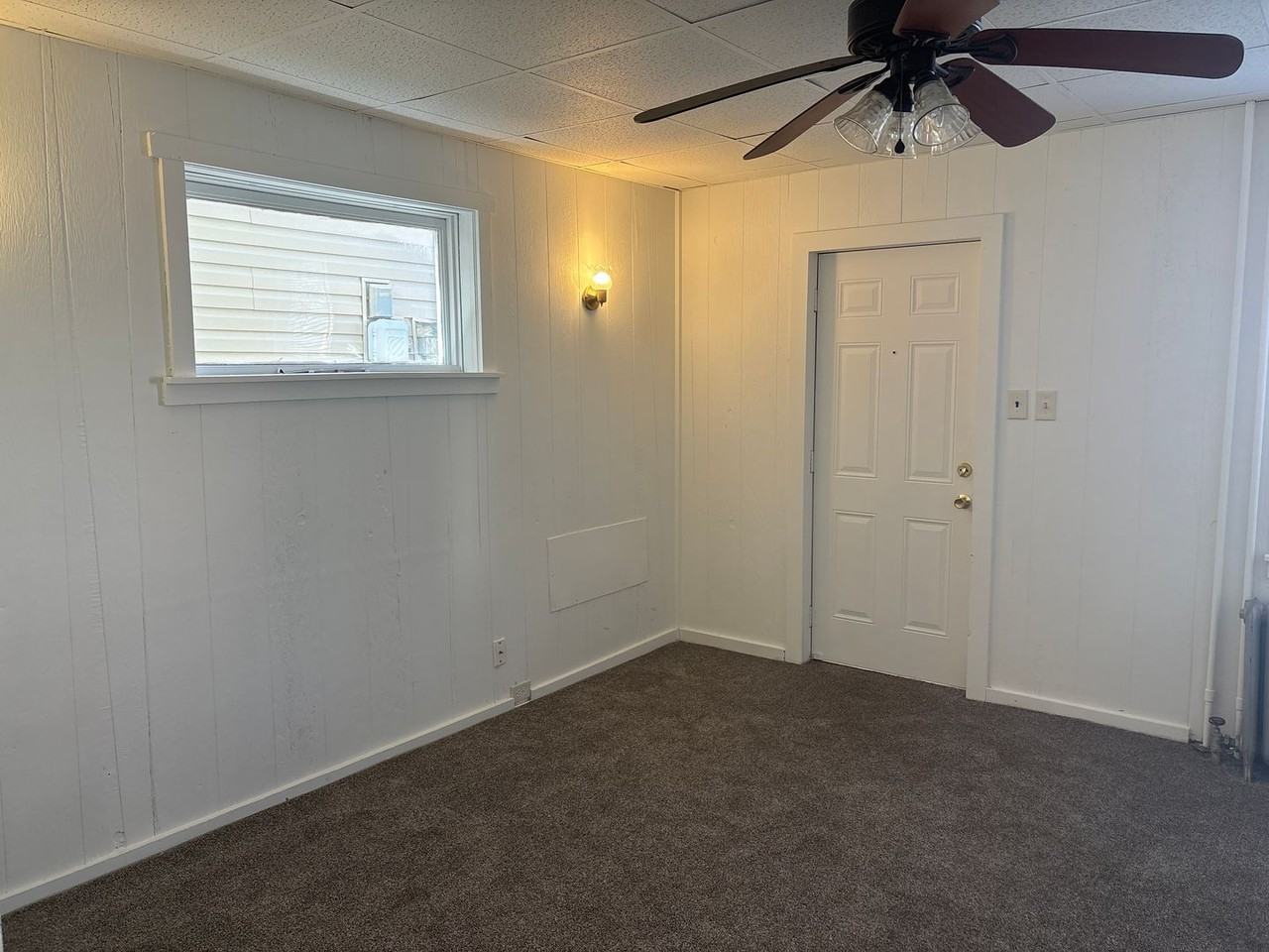 562 W Philadelphia St - Photo 4 of 25