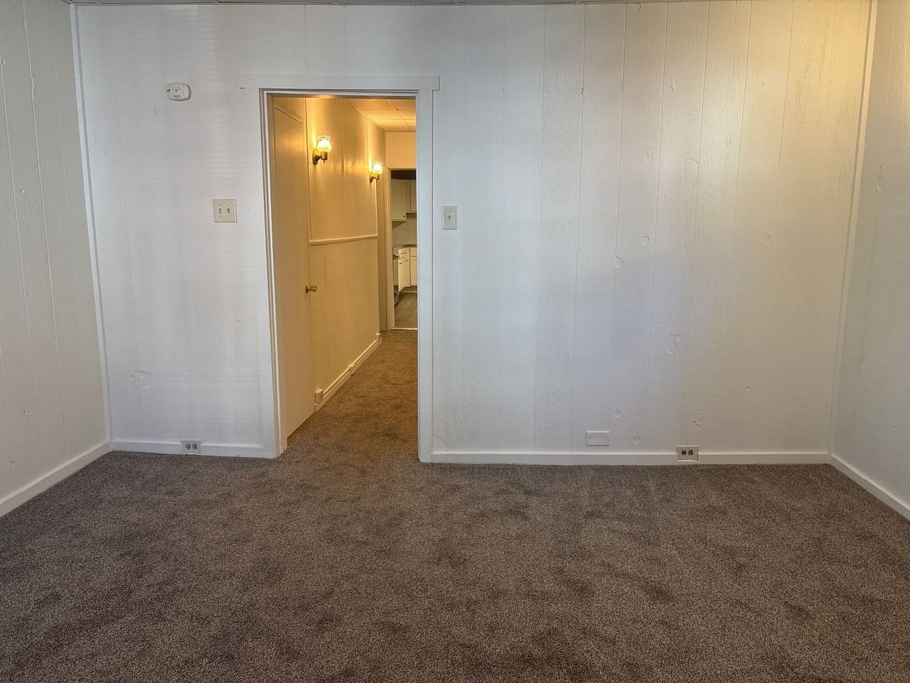 562 W Philadelphia St - Photo 5 of 25