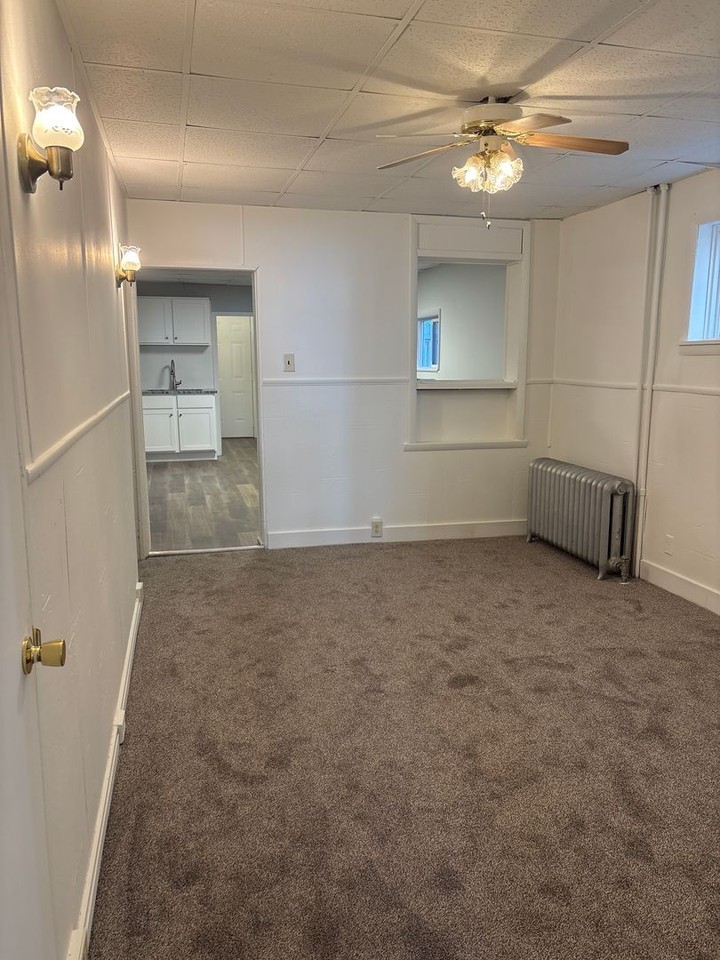 562 W Philadelphia St - Photo 6 of 25