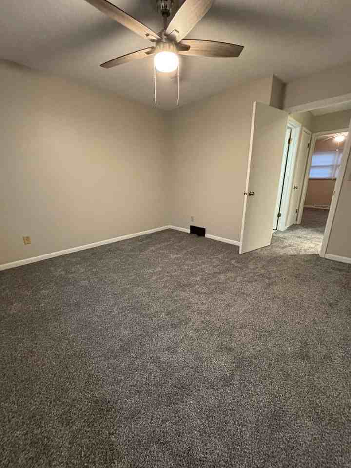 730 Olympic Dr - Photo 6 of 11