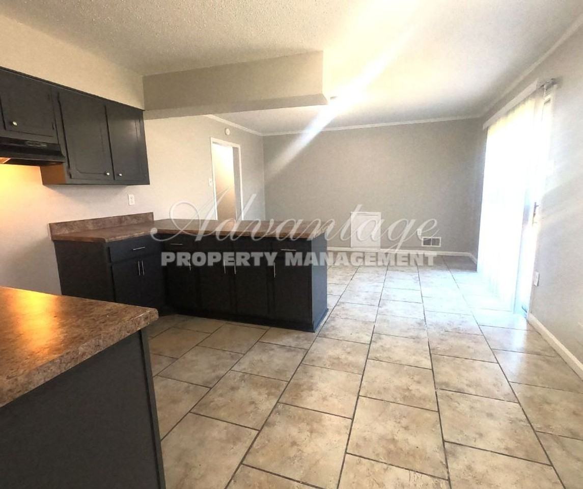 4370 Old Allen Rd - Photo 5 of 12