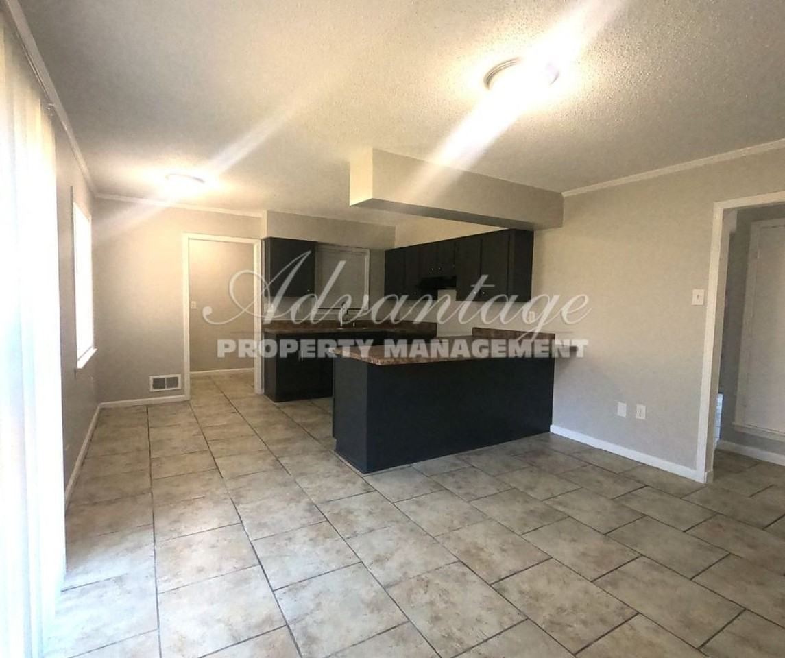 4370 Old Allen Rd - Photo 6 of 12