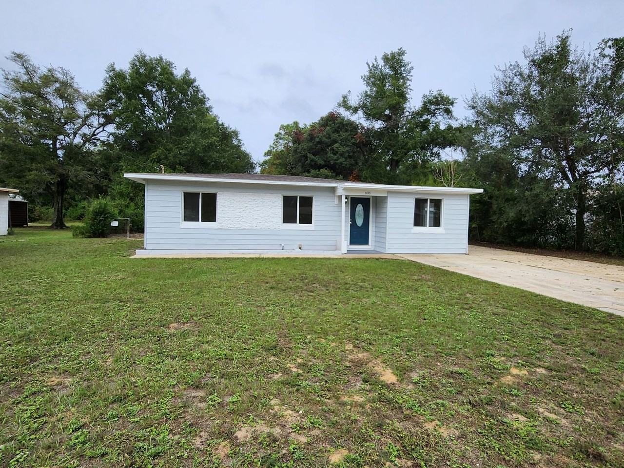 606 Chaseville St - Photo 3 of 16
