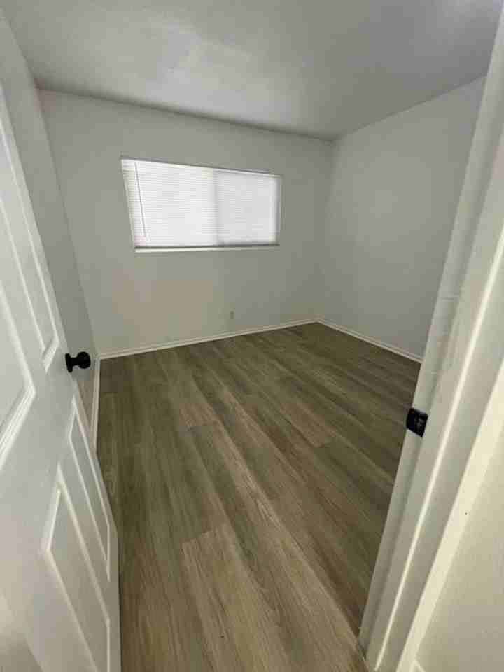 Apartments in the Heart of Las Vegas - Photo 7 of 7