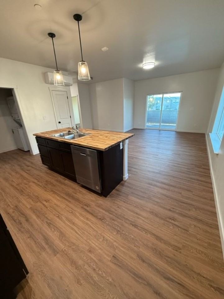 321 321 & 329 Pheasant Rd. - Photo 4 of 17