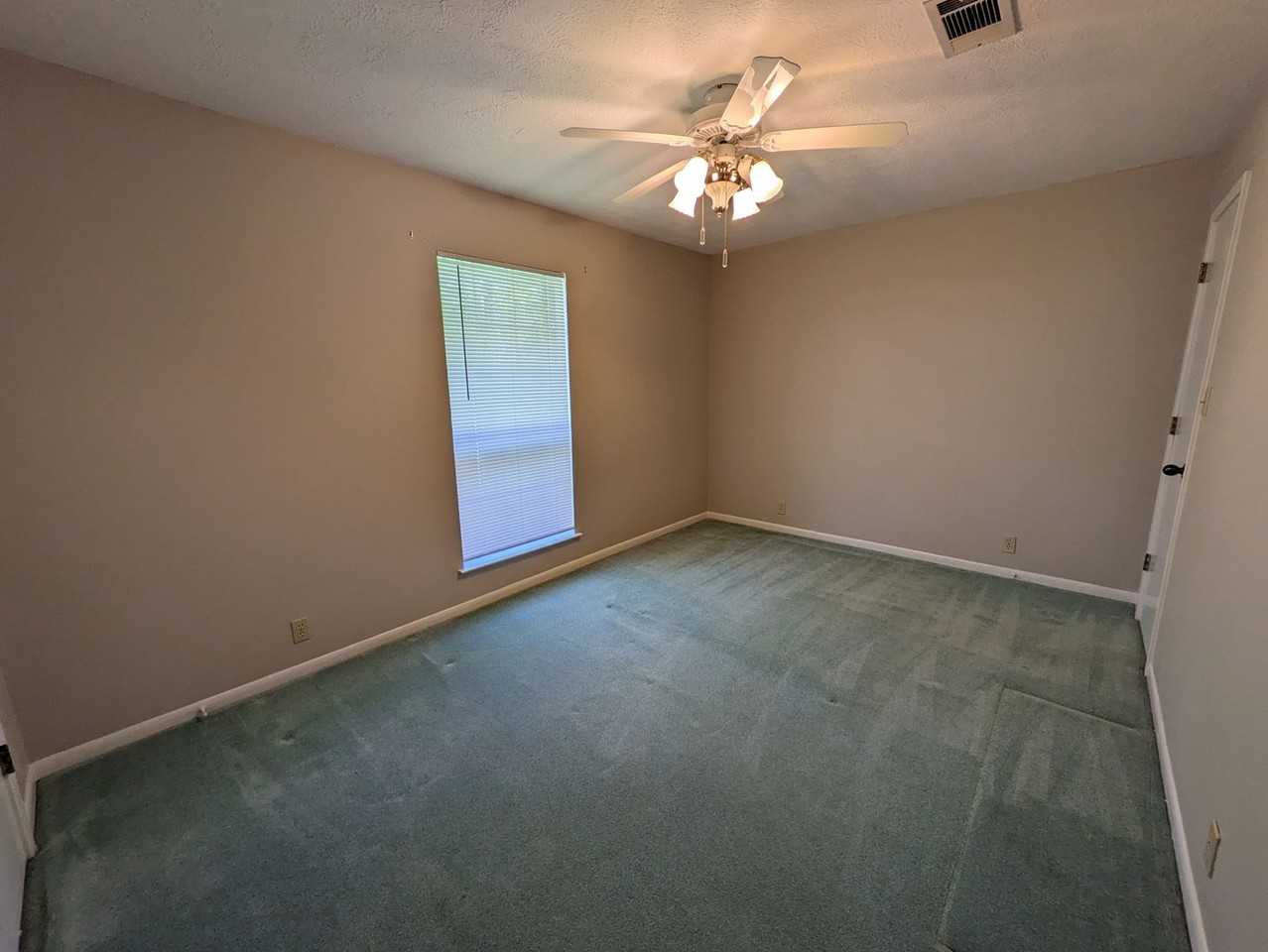 147 Farmers St - Photo 6 of 9