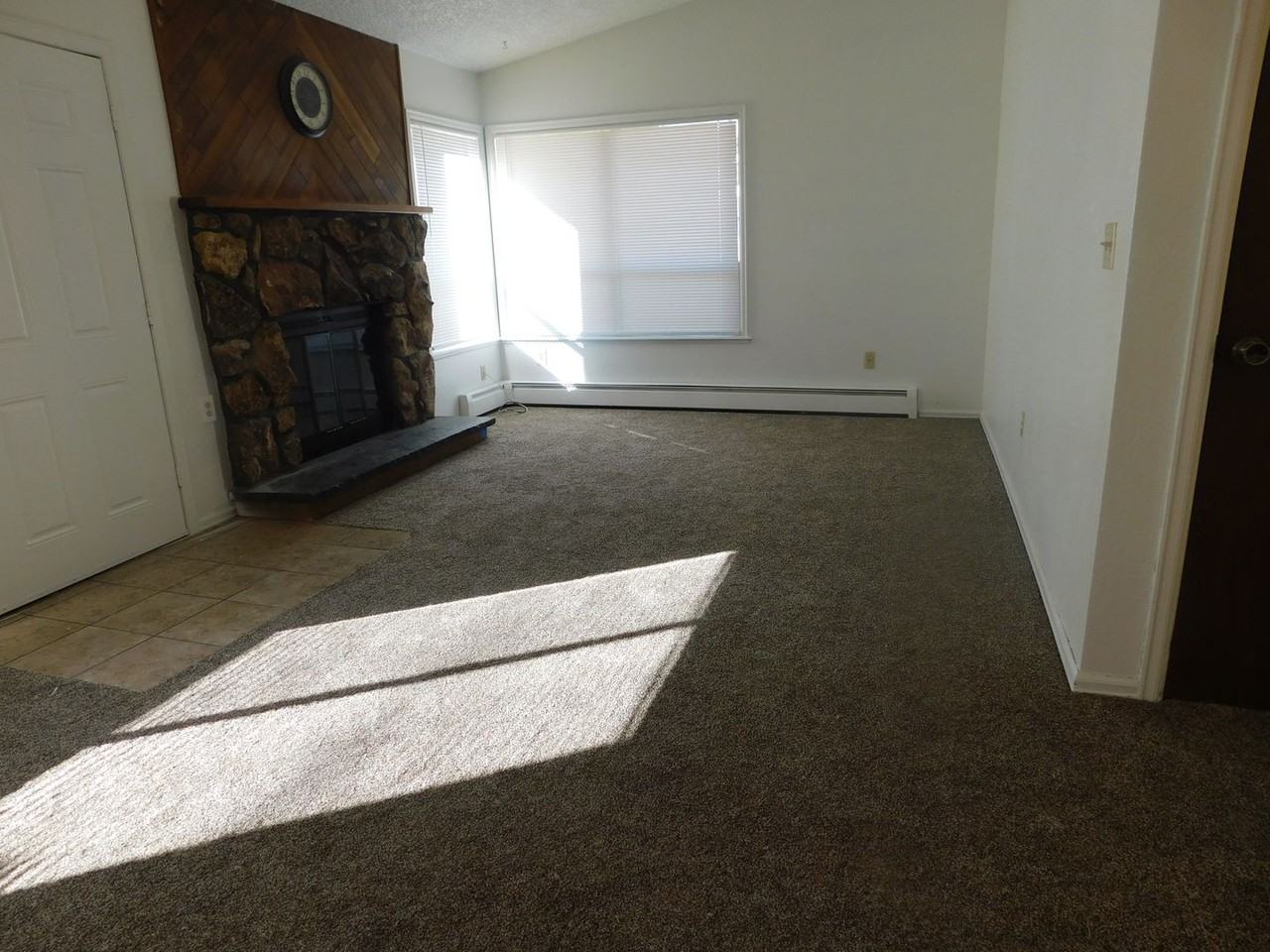 380 1/2 Ridge View Dr - Photo 7 of 23