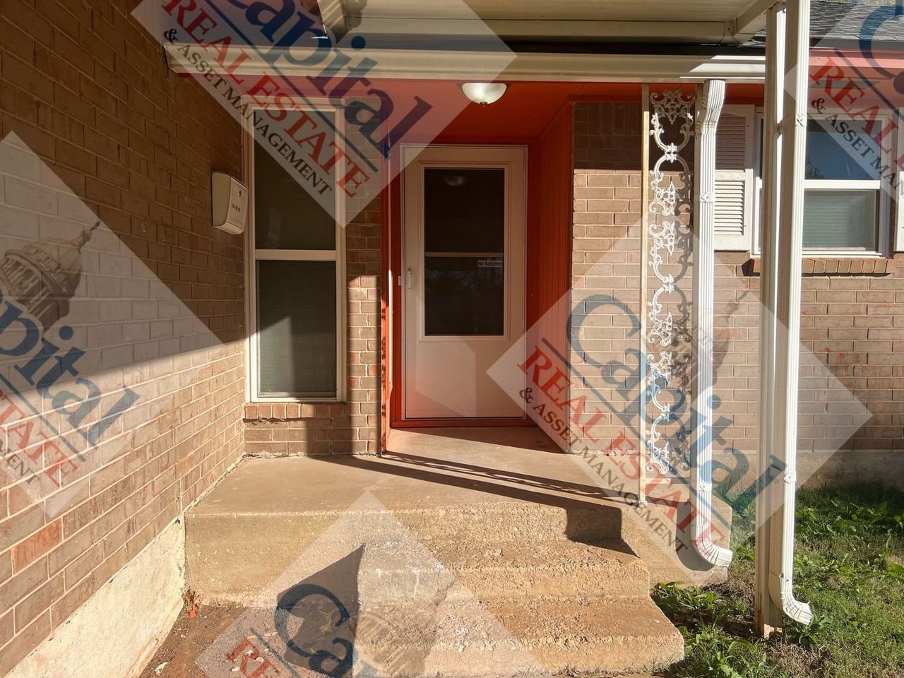 2006 Fox Ave - Photo 4 of 35
