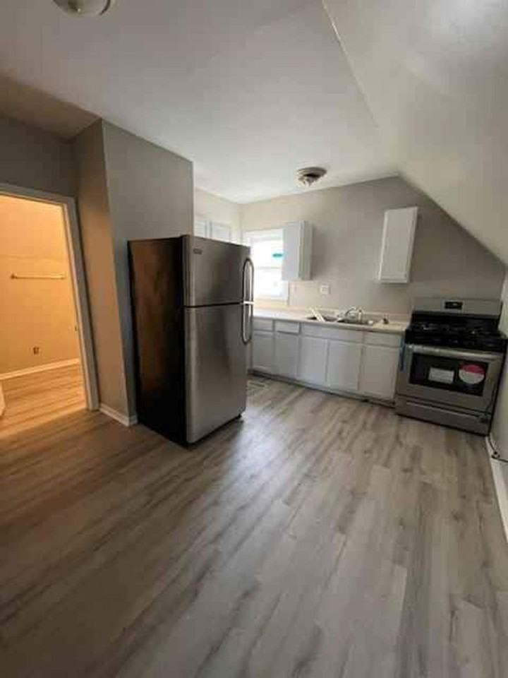 448 W Chenery St - Photo 2 of 5