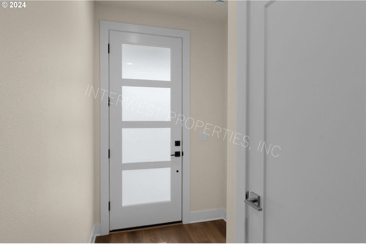 18590 Sw Precipice Ln - Photo 4 of 33