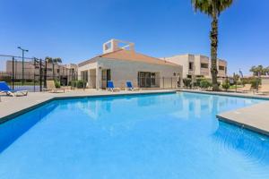 featured image of 4030 N 44th Ave