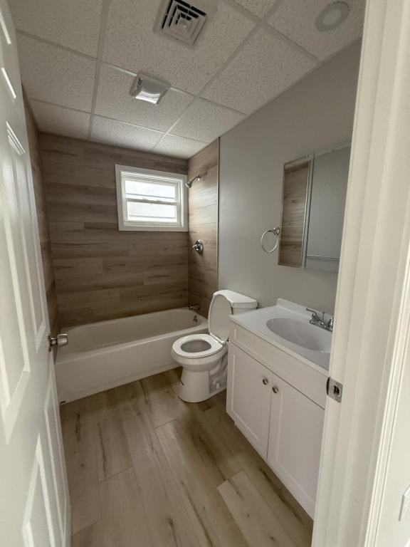 223 Davis St - Photo 3 of 6