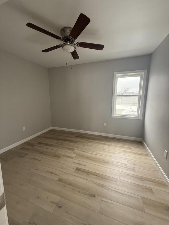 223 Davis St - Photo 6 of 6