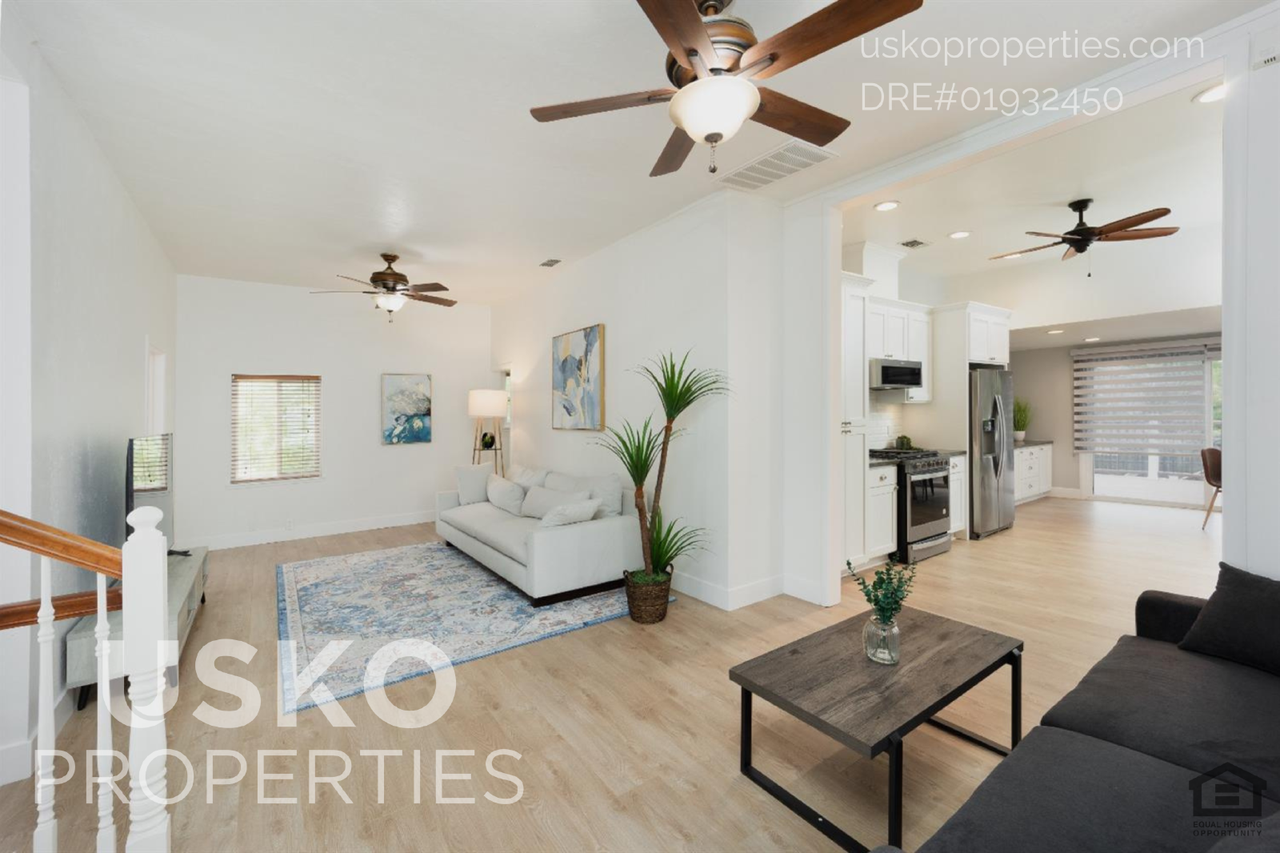 520 Main St Unit 1 - Photo 2 of 30