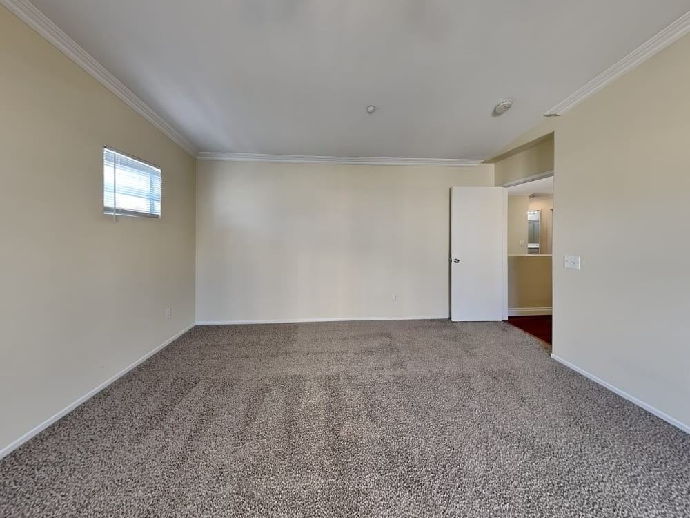 14060 Princeton Ct - Photo 4 of 12