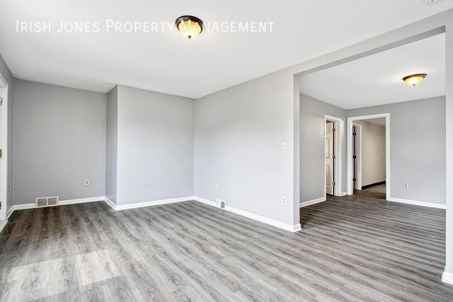 76 Hammerschmidt Ave - Photo 3 of 15